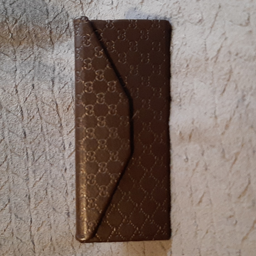 Authentic Gucci Cat Eye Bio Based Sunglasses In B… - image 5